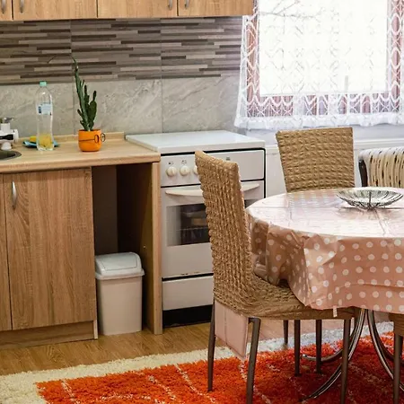 Apartment Home Апартаменты
